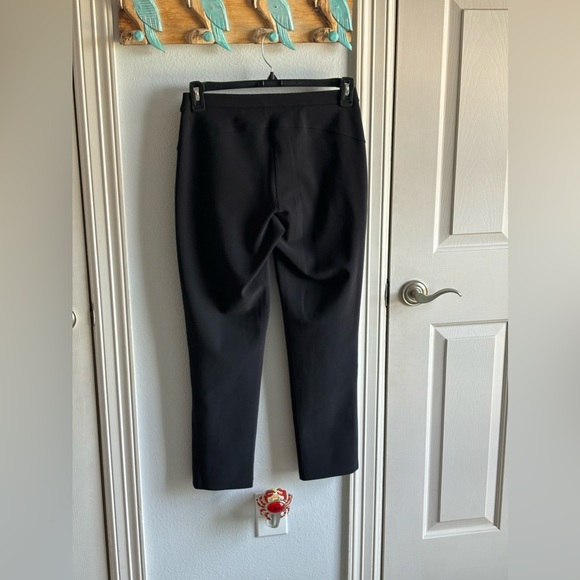 Lululemon On The Move Pants - Picture 5 of 5